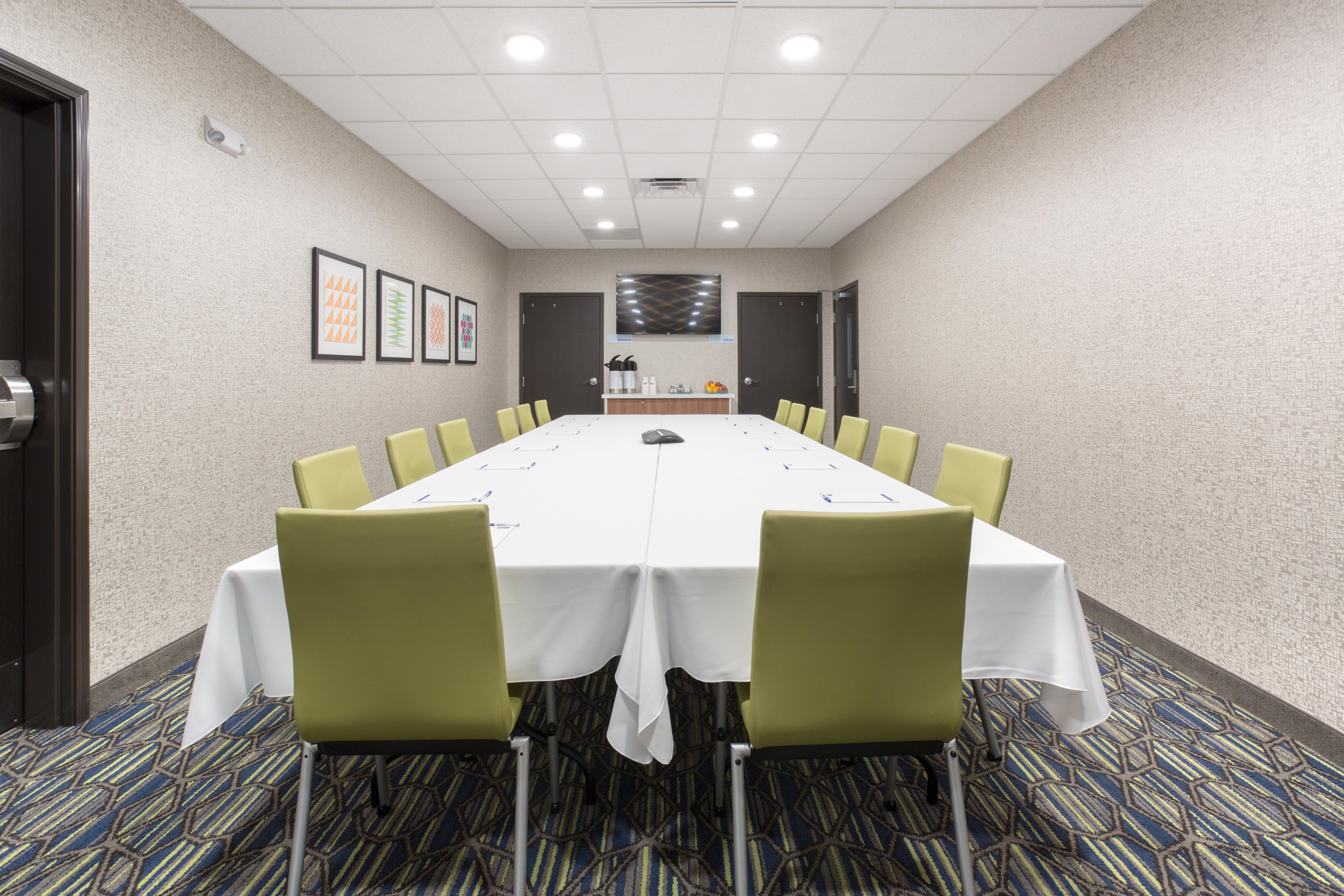 Holiday Inn Express & Suites Lincoln I - 80 By Ihg Ngoại thất bức ảnh