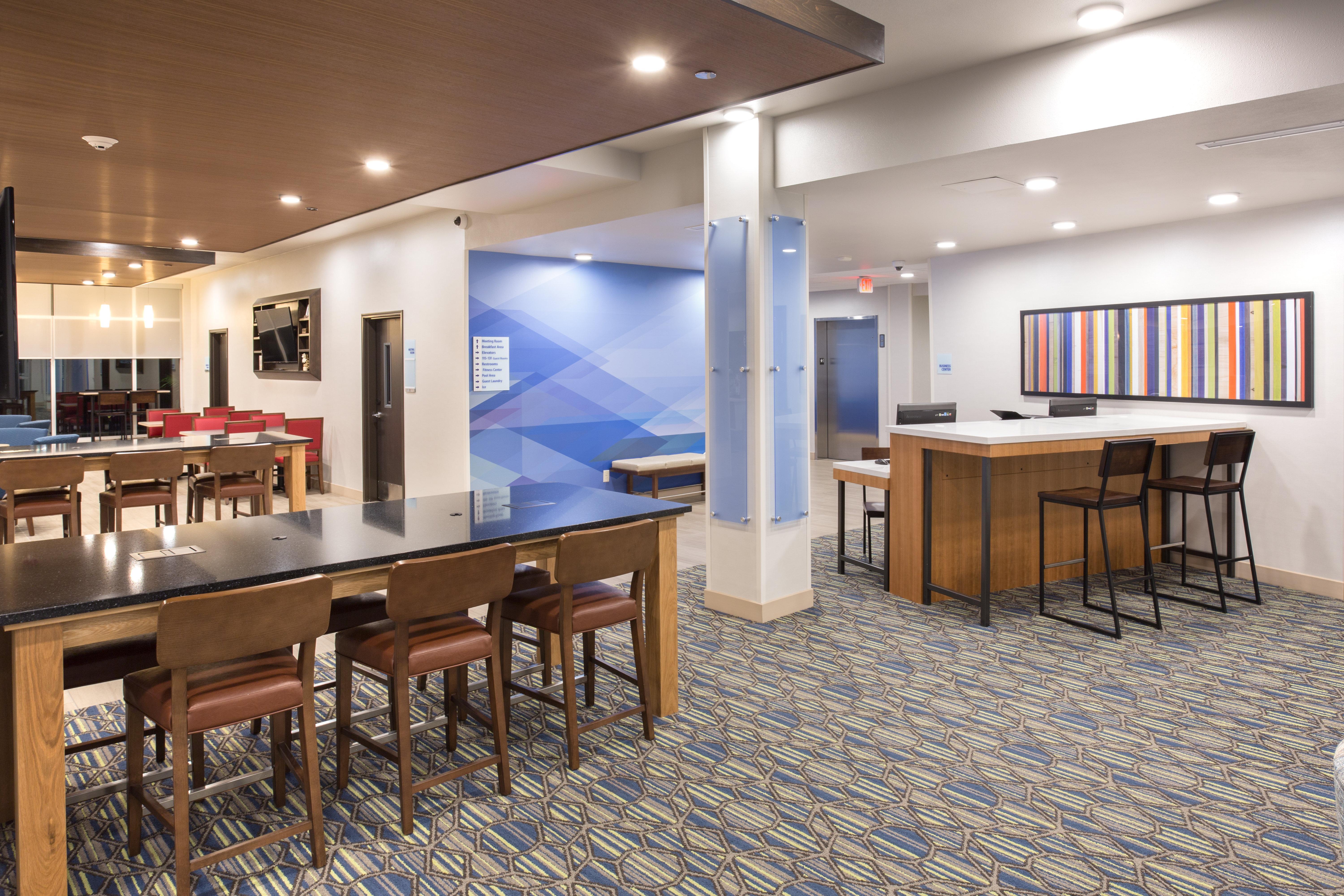 Holiday Inn Express & Suites Lincoln I - 80 By Ihg Ngoại thất bức ảnh