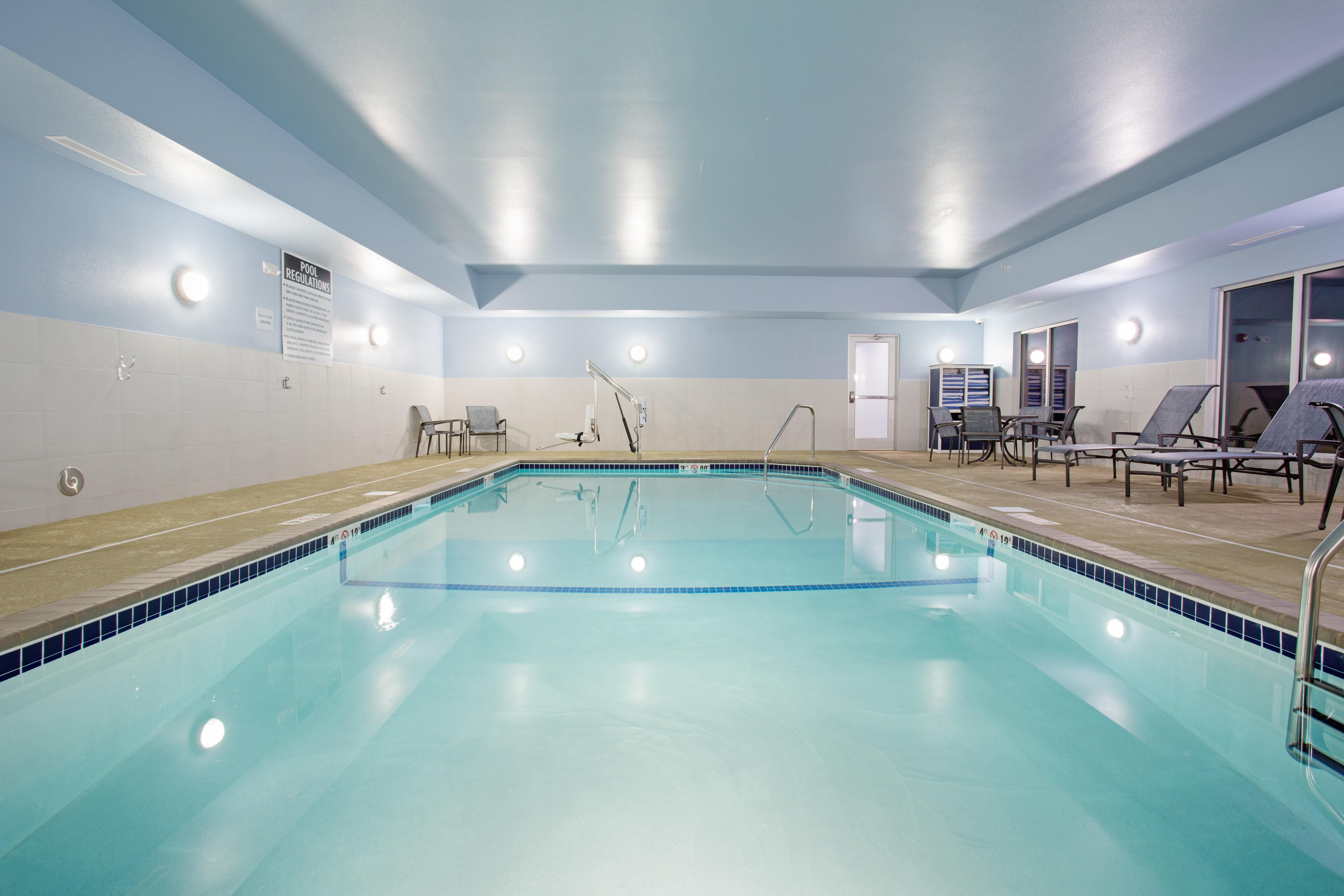 Holiday Inn Express & Suites Lincoln I - 80 By Ihg Ngoại thất bức ảnh